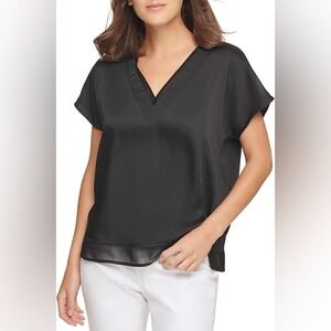 DKNY‎ Women's Boxy V-Neck Blouse 🖤✨